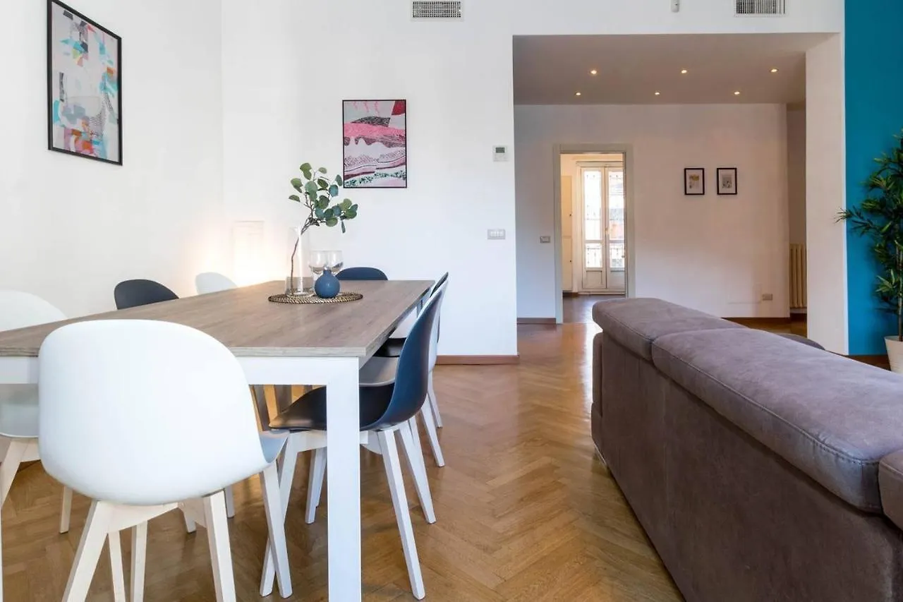 Apartment Joivy Lovely Family Apt For 7 Near San Lorenzo Columns Milan