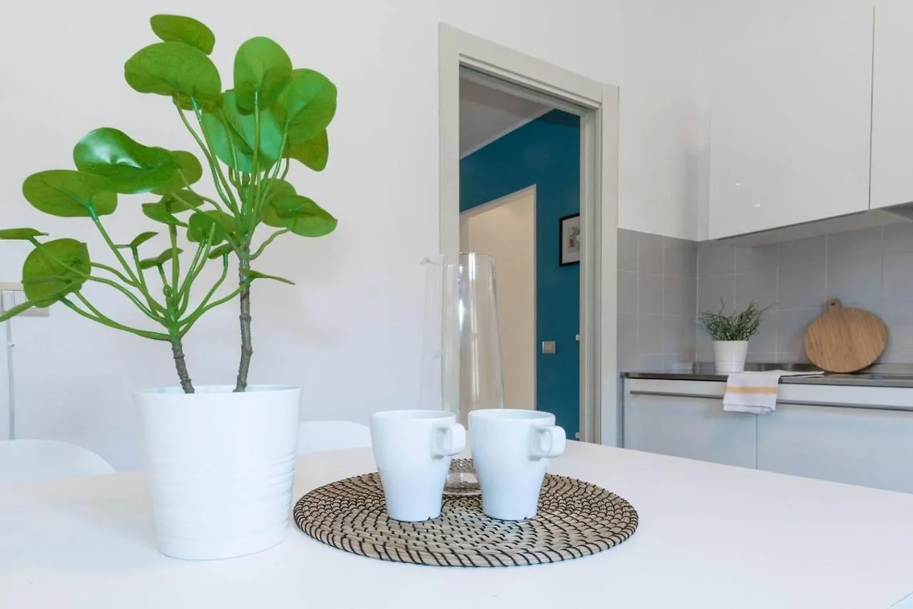 Joivy Lovely Family Apt For 7 Near San Lorenzo Columns Milan Apartment