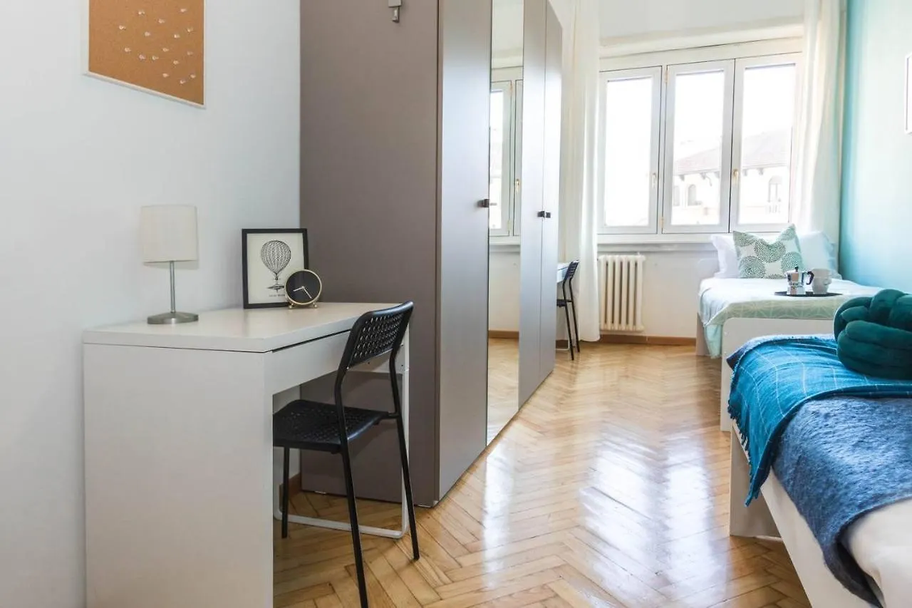 Joivy Lovely Family Apt For 7 Near San Lorenzo Columns Milan Italy