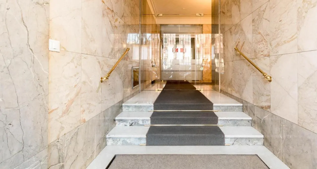 מילאנו Joivy Lovely Family Apt For 7 Near San Lorenzo Columns 0*,  איטליה
